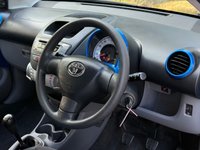 USED 2009 59 TOYOTA AYGO 1.0 VVT-i Blue Hatchback 5dr Petrol Manual Euro 4 (67 bhp) 
