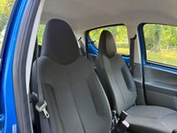 USED 2009 59 TOYOTA AYGO 1.0 VVT-i Blue Hatchback 5dr Petrol Manual Euro 4 (67 bhp) 