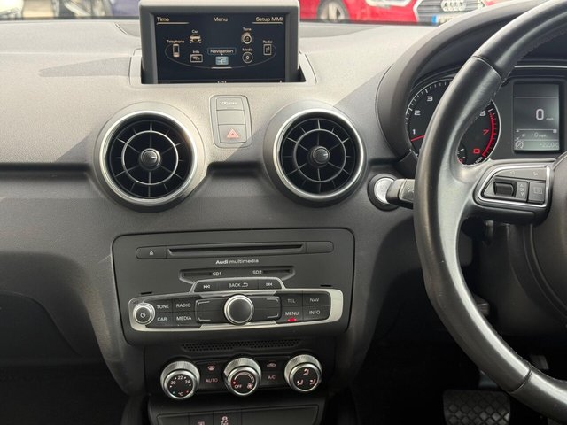 2015 AUDI A1 - Photo 12