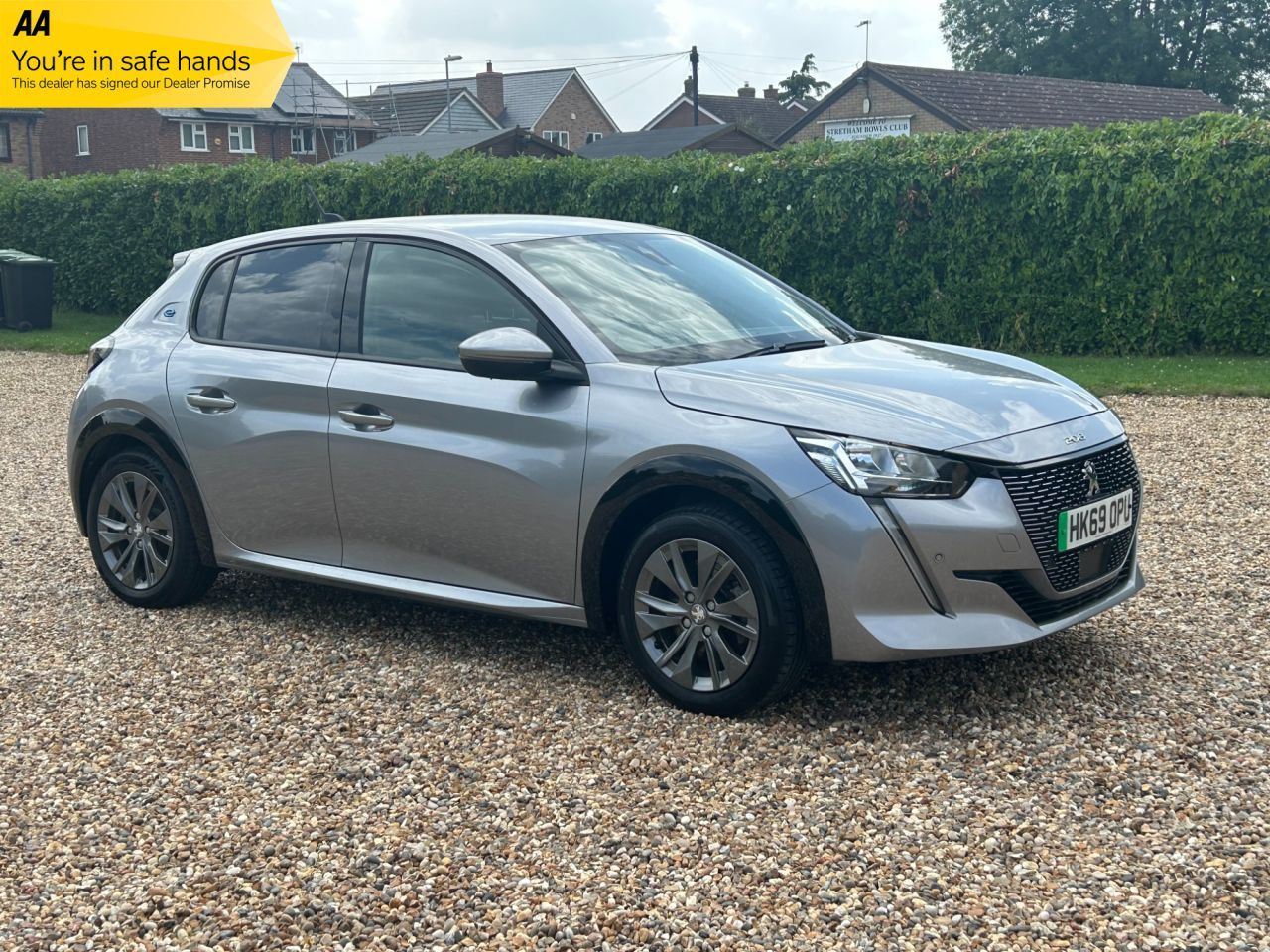Peugeot E-208 50kwh Allure Hatchback 5dr Electric Auto (136 Ps)