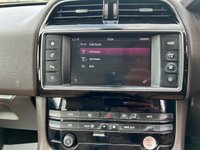 USED 2016 16 JAGUAR F-PACE 2.0 D180 Prestige SUV 5dr Diesel Auto AWD Euro 6 (s/s) (180 ps) SAT NAV + HEATED SEATS +