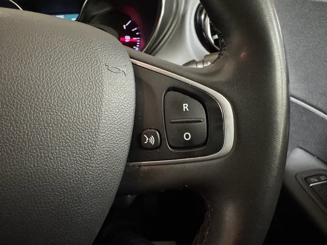 2019 RENAULT CAPTUR 1.3 TCe ENERGY Iconic SUV 5dr Petrol Manual Euro 6 (s/s) (130 ps) - Photo 12