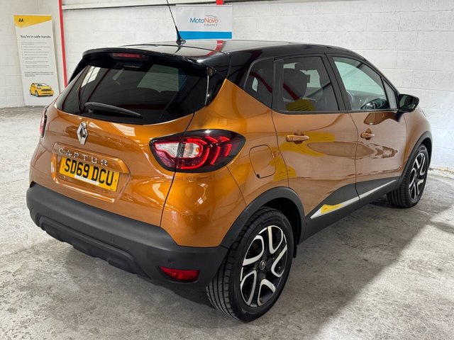 2019 RENAULT CAPTUR 1.3 TCe ENERGY Iconic SUV 5dr Petrol Manual Euro 6 (s/s) (130 ps) - Photo 6