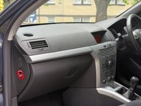 USED 2008 08 VAUXHALL ASTRA 1.6i 16v SXi Hatchback 5dr Petrol Manual (155 g/km, 113 bhp) 