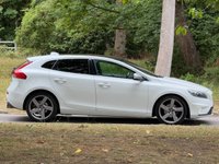 USED 2013 13 VOLVO V40 1.6 D2 R-Design Hatchback 5dr Diesel Manual Euro 5 (s/s) (115 ps) 