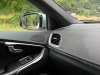 USED 2013 13 VOLVO V40 1.6 D2 R-Design Hatchback 5dr Diesel Manual Euro 5 (s/s) (115 ps) 