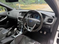 USED 2013 13 VOLVO V40 1.6 D2 R-Design Hatchback 5dr Diesel Manual Euro 5 (s/s) (115 ps) 