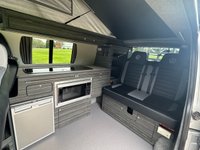 USED 2014 14 VOLKSWAGEN TRANSPORTER 4 BERTH LUXURY CAMPERVAN  TAILGATE & BIKE RACK  140 BHP