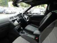 USED 2019 19 VOLKSWAGEN TIGUAN 1.5 TSI EVO R-Line 5d DSG 150 S/S UPGRADE PARK ASSIST WITH AREA VIEW CAMERA, UPGRADE KEYLESS ENTRY START & ELECTRIC TAILGATE, PANORAMIC GLASS SUNROOF, VIRTUAL COCKPIT, SAT NAV, APP CONNECT FOR APPLE CAR PLAY / ANDROID AUTO, HEATED FRONT SEATS, ADAPTIVE CRUISE CONTROL, LANE ASSIST WITH ADAPTIVE LANE GUIDANCE, FRONT ASSIST, DYNAMIC ROAD SIGN DISPLAY, DAB RADIO, BLUETOOTH, FRONT & REAR PARKING SENSORS WITH DISPLAY, 20 INCH ALLOY WHEELS,  AUTO LIGHTS + WIPERS, AUTO HOLD, ELECTRIC FOLDING MIRRORS, SPACE SAVER SPARE, SERVICE HISTORY