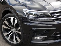 USED 2019 19 VOLKSWAGEN TIGUAN 1.5 TSI EVO R-Line 5d DSG 150 S/S UPGRADE PARK ASSIST WITH AREA VIEW CAMERA, UPGRADE KEYLESS ENTRY START & ELECTRIC TAILGATE, PANORAMIC GLASS SUNROOF, VIRTUAL COCKPIT, SAT NAV, APP CONNECT FOR APPLE CAR PLAY / ANDROID AUTO, HEATED FRONT SEATS, ADAPTIVE CRUISE CONTROL, LANE ASSIST WITH ADAPTIVE LANE GUIDANCE, FRONT ASSIST, DYNAMIC ROAD SIGN DISPLAY, DAB RADIO, BLUETOOTH, FRONT & REAR PARKING SENSORS WITH DISPLAY, 20 INCH ALLOY WHEELS,  AUTO LIGHTS + WIPERS, AUTO HOLD, ELECTRIC FOLDING MIRRORS, SPACE SAVER SPARE, SERVICE HISTORY