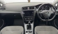 USED 2017 67 VOLKSWAGEN GOLF 1.6 TDI BlueMotion Tech SE Nav Hatchback 5dr Diesel Manual Euro 6 (s/s) (115 ps) 