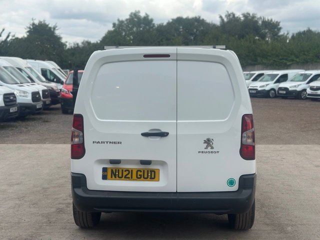 2021 PEUGEOT PARTNER - Photo 11