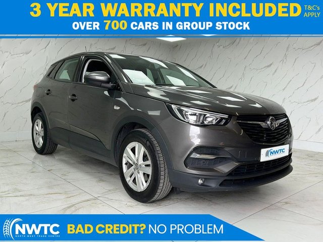View our Vauxhall Grandland X 1.6 Turbo D BlueInjection SE SUV 5dr Diesel Manual Euro 6 (s/s) (120 ps) 1 FORMER OWNER!