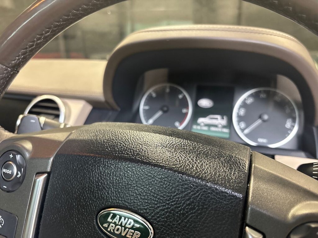 USED 2015 15 LAND ROVER DISCOVERY 4 3.0 SD V6 HSE Luxury SUV 5dr Diesel Auto 4WD Euro 5 (s/s) (255 bhp) AINTREE GREEN|JLR HISTORY