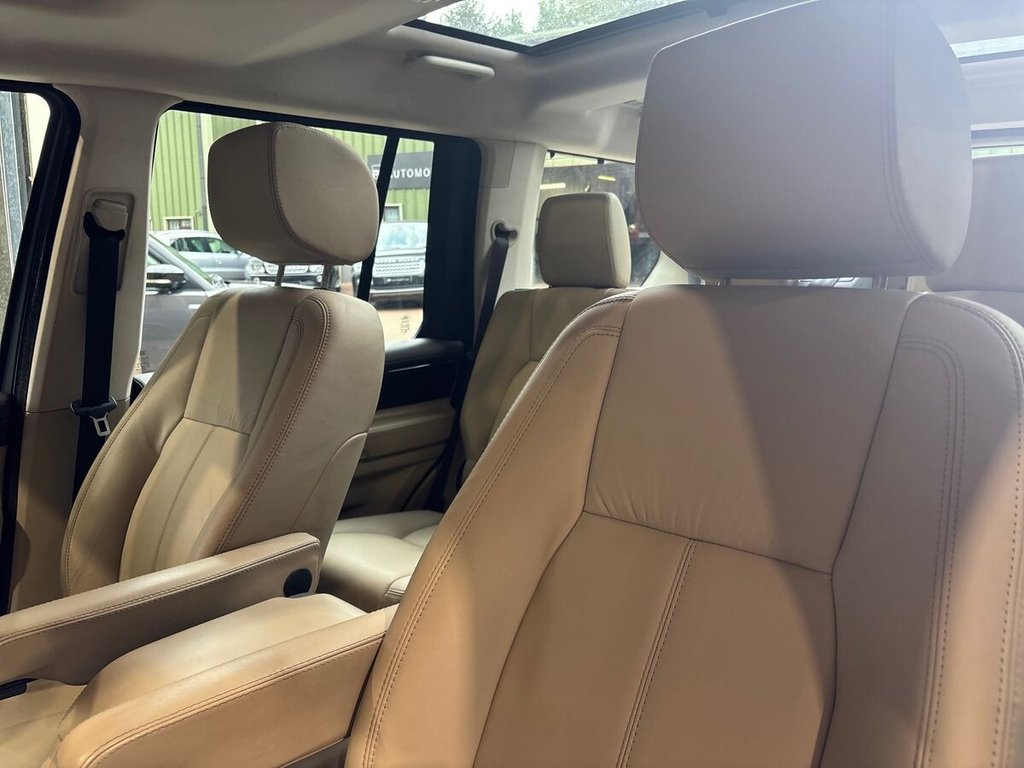 USED 2015 15 LAND ROVER DISCOVERY 4 3.0 SD V6 HSE Luxury SUV 5dr Diesel Auto 4WD Euro 5 (s/s) (255 bhp) AINTREE GREEN|JLR HISTORY