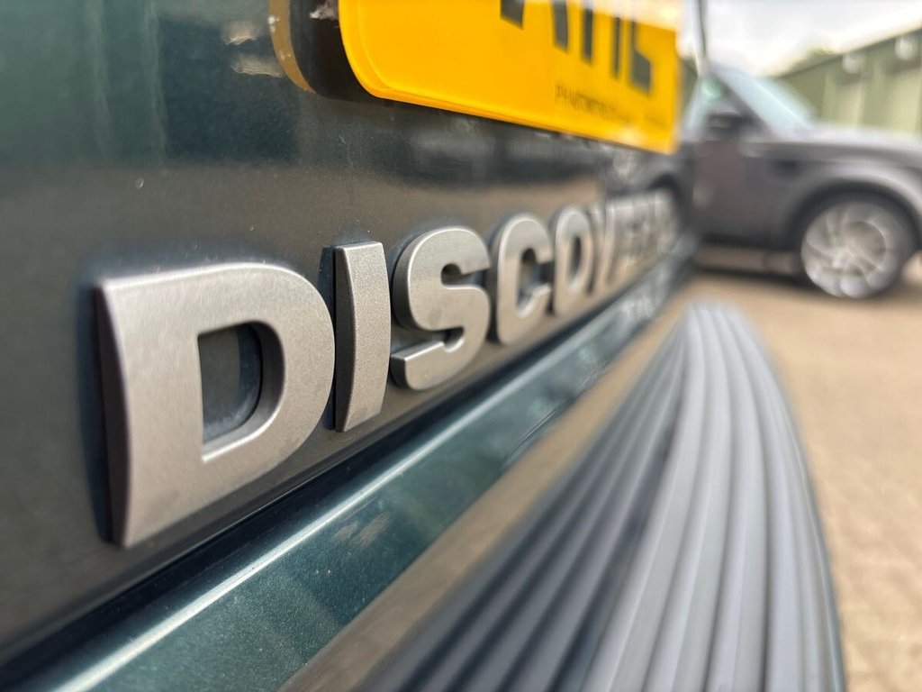 USED 2015 15 LAND ROVER DISCOVERY 4 3.0 SD V6 HSE Luxury SUV 5dr Diesel Auto 4WD Euro 5 (s/s) (255 bhp) AINTREE GREEN|JLR HISTORY