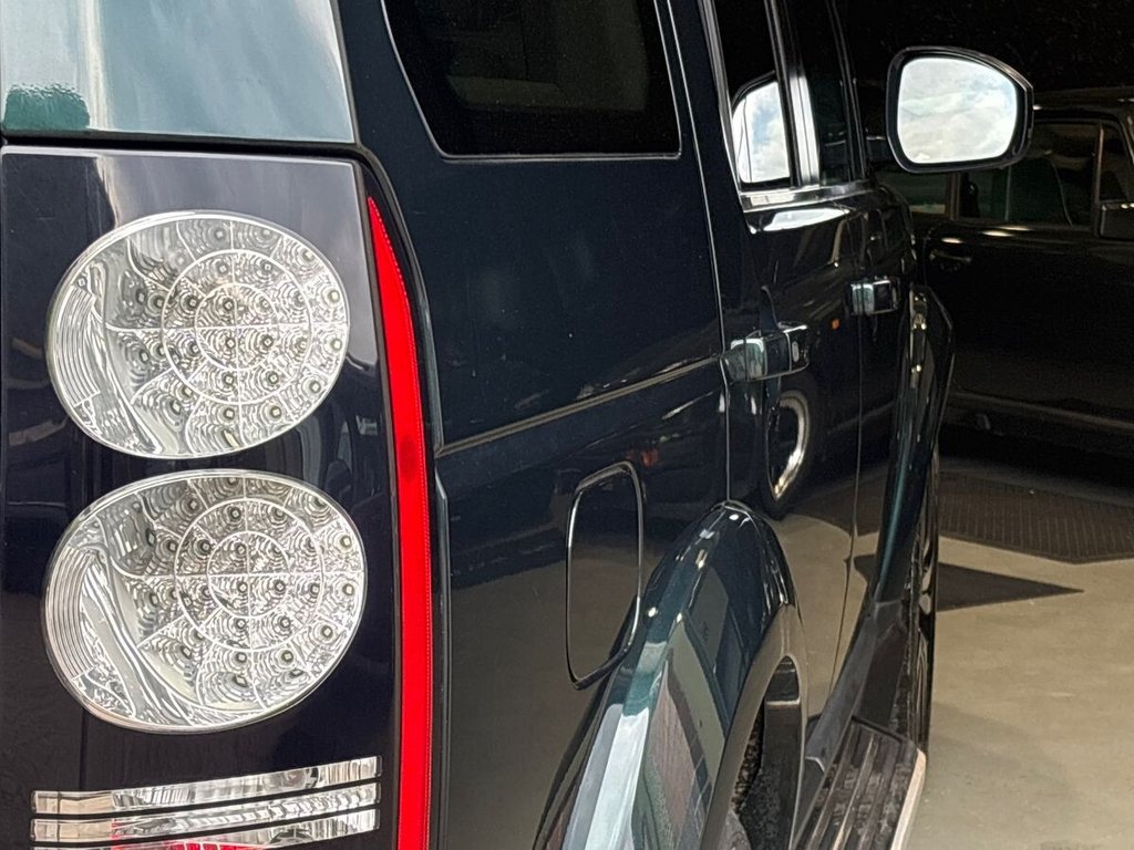 USED 2015 15 LAND ROVER DISCOVERY 4 3.0 SD V6 HSE Luxury SUV 5dr Diesel Auto 4WD Euro 5 (s/s) (255 bhp) AINTREE GREEN|JLR HISTORY