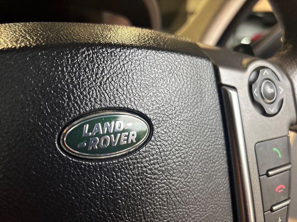 USED 2015 15 LAND ROVER DISCOVERY 4 3.0 SD V6 HSE Luxury SUV 5dr Diesel Auto 4WD Euro 5 (s/s) (255 bhp) AINTREE GREEN|JLR HISTORY
