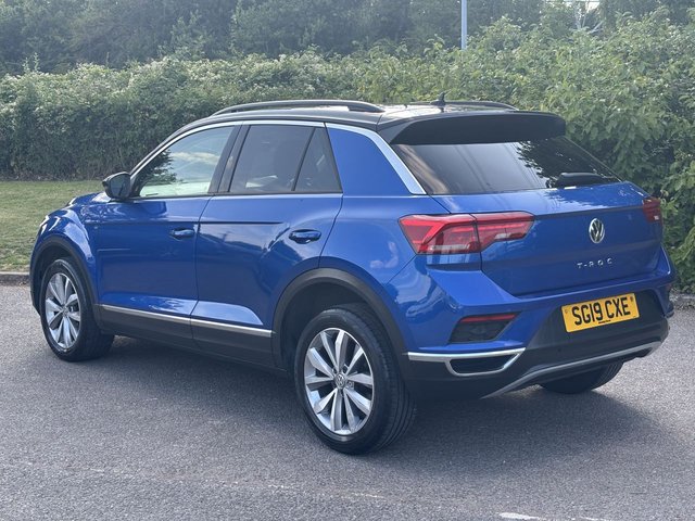 2019 VOLKSWAGEN T-ROC - Photo 3