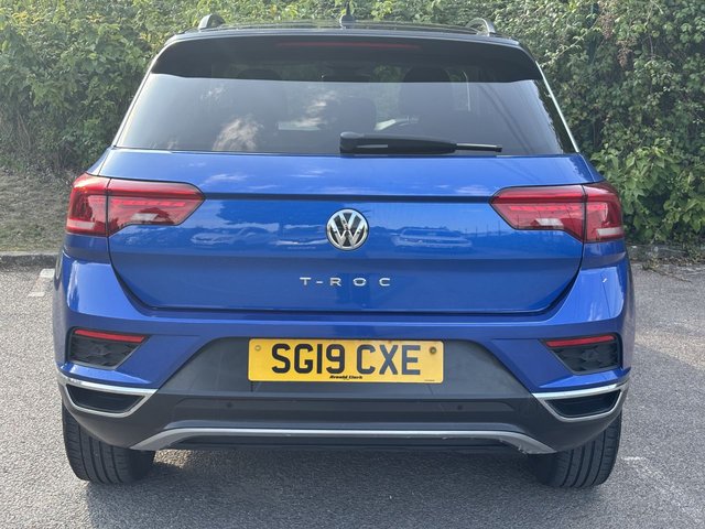 2019 VOLKSWAGEN T-ROC - Photo 4