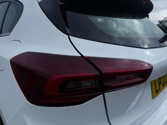 2023 FORD FOCUS - Photo 12