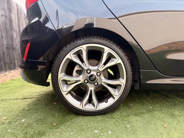 2018 FORD FIESTA - Photo 12