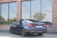 USED 2022 22 BMW 5 SERIES 3.0 530d MHT M Sport Saloon 4dr Diesel Hybrid Steptronic xDrive Euro 6 (s/s) (286 ps) TANZANITE / COMFORT & TECH PK