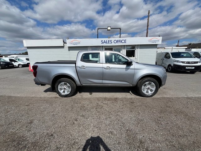 View our ISUZU D-MAX
