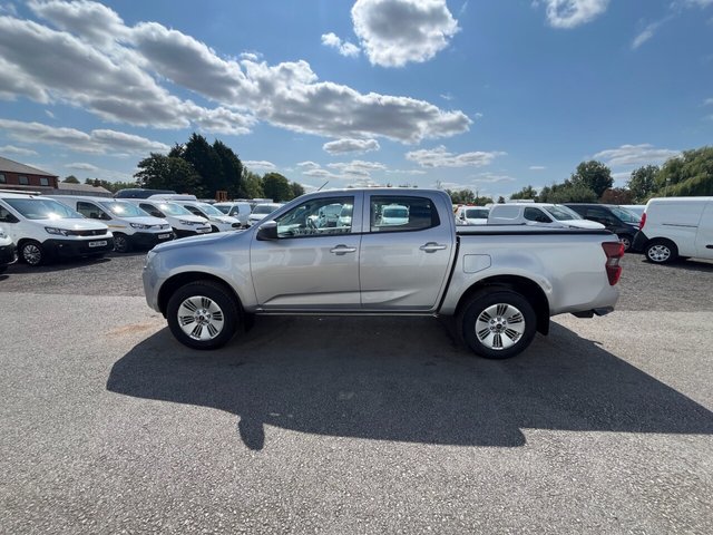 View our ISUZU D-MAX