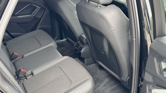 2021 AUDI Q3 - Photo 8