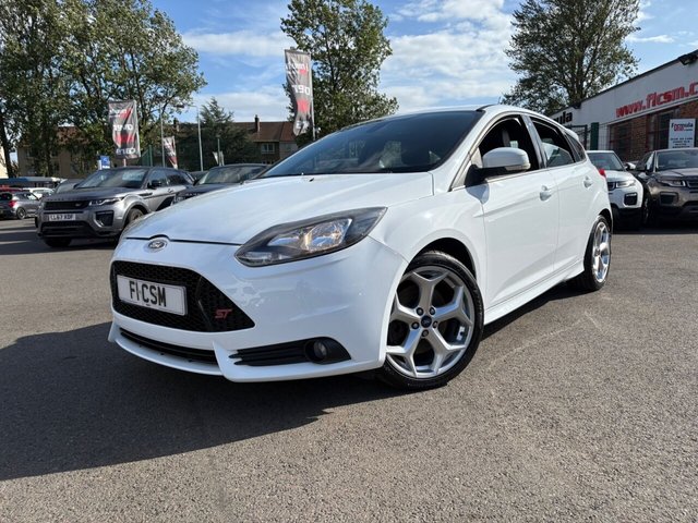 2014 14 FORD FOCUS 2.0T EcoBoost ST-2 Hatchback 5dr Petrol Manual Euro 5 (s/s) (250 ps) A TRULY STUNNING ADDITION TO OUR FORECOURT FINISHED IN EVER POPULAR WHITE PAINT+ONLY 1 FORMER KEEPER+SERVICE HISTORY+HALF LEATHER INTERIOR+PARK ASSIST+CLIMATE CONTROL+18 INCH ALLOY WHEELS+BLUETOOTH+1 FULL YEARS MOT PRIOR TO COLLECTION+CALL NOW TO ARRANGE A VIEWING!!!!!!!!!!!!!!!!!!!!!!!!!!!!!!!!!!!!!!!!!