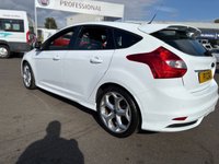 USED 2014 14 FORD FOCUS 2.0T EcoBoost ST-2 Hatchback 5dr Petrol Manual Euro 5 (s/s) (250 ps) A TRULY STUNNING ADDITION TO OUR FORECOURT FINISHED IN EVER POPULAR WHITE PAINT+ONLY 1 FORMER KEEPER+SERVICE HISTORY+HALF LEATHER INTERIOR+PARK ASSIST+CLIMATE CONTROL+18 INCH ALLOY WHEELS+BLUETOOTH+1 FULL YEARS MOT PRIOR TO COLLECTION+CALL NOW TO ARRANGE A VIEWING!!!!!!!!!!!!!!!!!!!!!!!!!!!!!!!!!!!!!!!!!