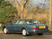 USED 1999 T JAGUAR XJ 4.0 Sovereign Saloon 4dr Petrol Automatic (287 g/km, 290 bhp) APPRECIATING CLASSIC