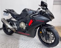 USED 2018 18 HONDA CBR1000RR FIREBLADE FULL SERVICE HISTORY - JUST SERVICED COMES WITH NEW MOT AND WARRANTY