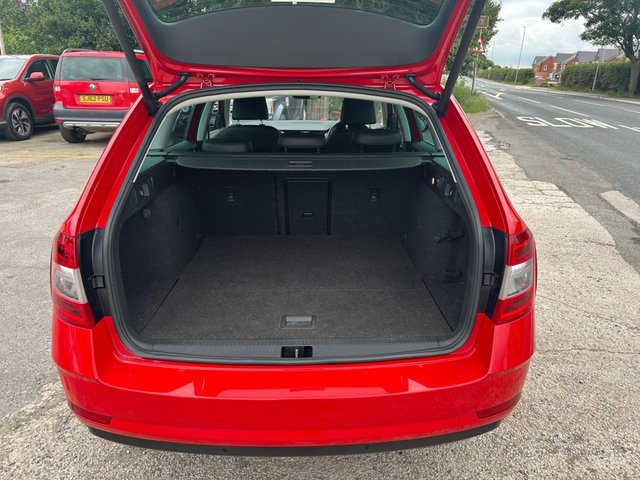 2019 SKODA OCTAVIA - Photo 11
