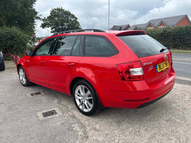 2019 SKODA OCTAVIA - Photo 2