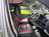 USED 2017 17 VOLKSWAGEN TRANSPORTER LUXURY 4 BERTH CAMPERVAN 2.0 TDI  FULL SERVICE HISTORY