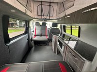 USED 2017 17 VOLKSWAGEN TRANSPORTER LUXURY 4 BERTH CAMPERVAN 2.0 TDI  FULL SERVICE HISTORY