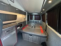 USED 2017 17 VOLKSWAGEN TRANSPORTER LUXURY 4 BERTH CAMPERVAN 2.0 TDI  FULL SERVICE HISTORY