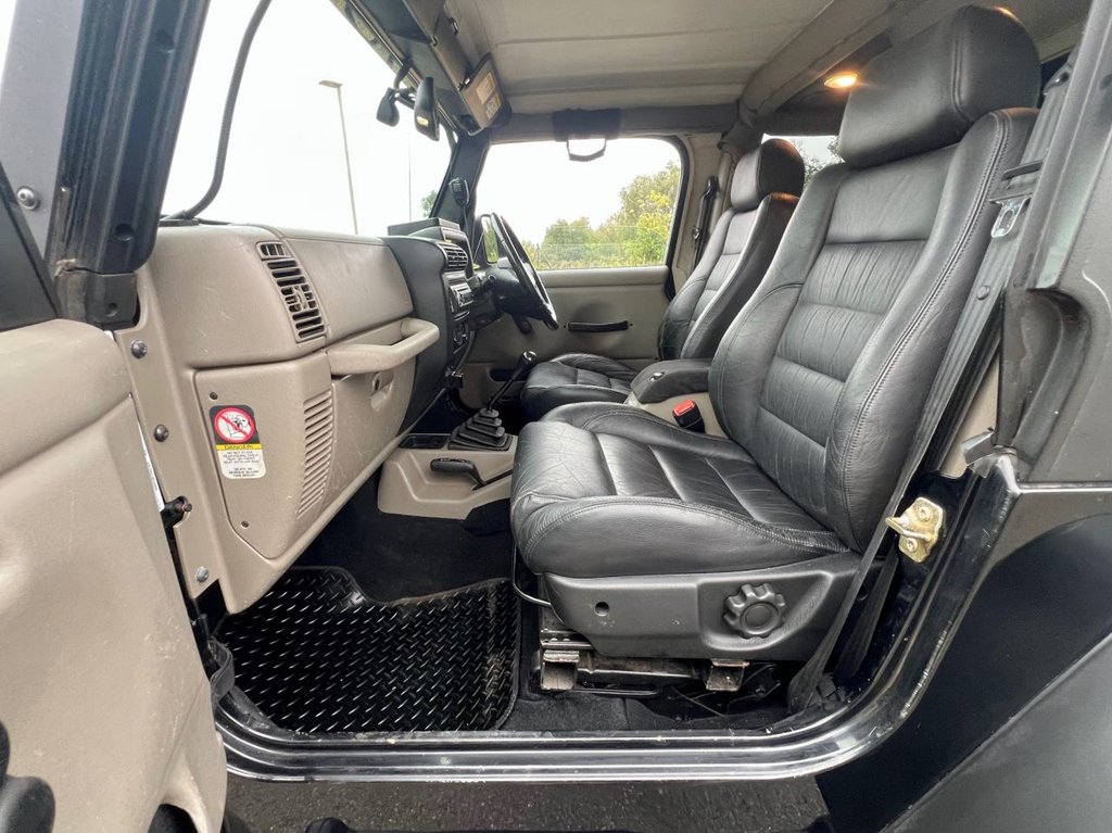 USED 2003 03 JEEP WRANGLER 4.0 SPORT 3dr comes with Soft Top // Manual // 4x4 // (302 g/km, 174 bhp) // px swap 