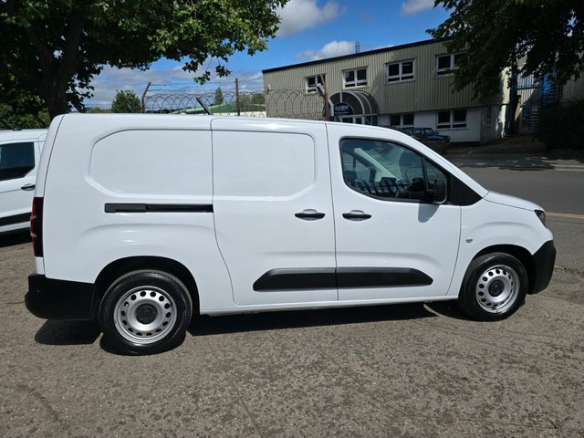 2023 PEUGEOT PARTNER - Photo 11