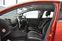 USED 2016 16 RENAULT CLIO 0.9 TCe Dynamique S Nav Hatchback 5dr Petrol Manual Euro 6 (s/s) (90 ps) Only &pound;20 Road Tax, Rear Parking Sensors, Satellite Navigation