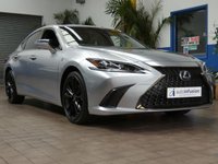 USED 2023 23 LEXUS ES 2.5 300h F Sport Takumi Saloon 4dr Petrol Hybrid E-CVT Euro 6 (s/s) (218 ps) TAKUMI SAT NAV SUNROOF LEATHER HEATED SEATS HEATED STEERING WHHEEL HUD MARK LEVINSON SOUND CRUISE PARKING SENSORS 1 OWNER LEXUS WARRANTY TIL AUG 2033