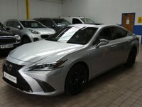 USED 2023 23 LEXUS ES 2.5 300h F Sport Takumi Saloon 4dr Petrol Hybrid E-CVT Euro 6 (s/s) (218 ps) TAKUMI SAT NAV SUNROOF LEATHER HEATED SEATS HEATED STEERING WHHEEL HUD MARK LEVINSON SOUND CRUISE PARKING SENSORS 1 OWNER LEXUS WARRANTY TIL AUG 2033