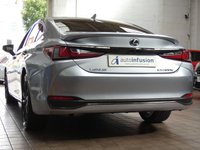 USED 2023 23 LEXUS ES 2.5 300h F Sport Takumi Saloon 4dr Petrol Hybrid E-CVT Euro 6 (s/s) (218 ps) TAKUMI SAT NAV SUNROOF LEATHER HEATED SEATS HEATED STEERING WHHEEL HUD MARK LEVINSON SOUND CRUISE PARKING SENSORS 1 OWNER LEXUS WARRANTY TIL AUG 2033