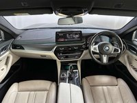 USED 2022 BMW 5 SERIES 2.0 520d MHT M Sport Touring Steptronic xDrive Euro 6 (s/s) 5dr HOLIDAY SALE EVENT SAVE 100s!