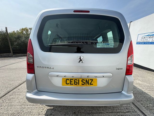 2011 Peugeot Partner Tepee - Photo 3