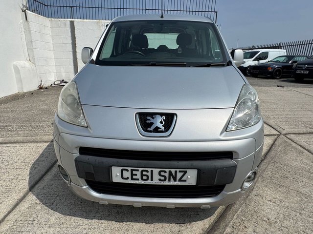 2011 Peugeot Partner Tepee - Photo 10