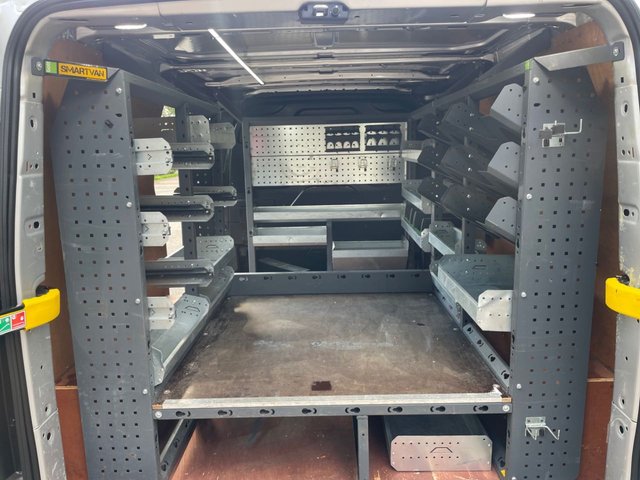 2019 Ford Transit Custom 2L Sport 5dr - Photo 2