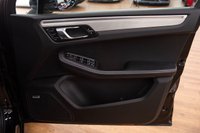USED 2017 PORSCHE MACAN 3.6T V6 Turbo  